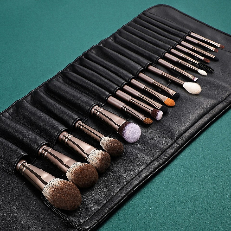 Makeup Brush and Makeup Sponge Applicator set